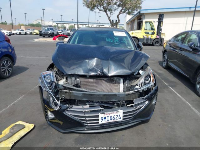 2019 HYUNDAI ELANTRA KMHD74LF8KU761788 Photo 5