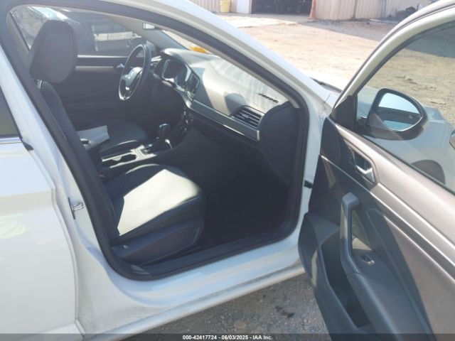 2020 VOLKSWAGEN JETTA 3VWCB7BU7LM051686 Photo 4