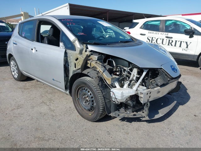 1N4BZ0CP1HC300038 Nissan LEAF S