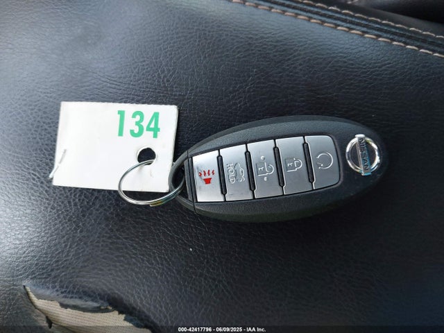 1N4AA6AP4GC426126 Nissan 2016