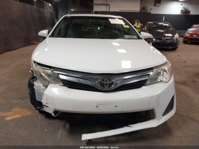 4T1BF1FKXEU464513 Toyota CAMRY LE