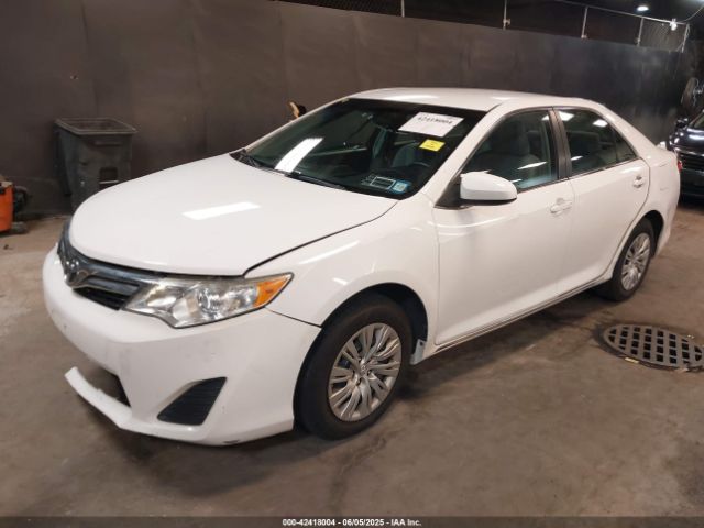 4T1BF1FKXEU464513 Toyota CAMRY LE