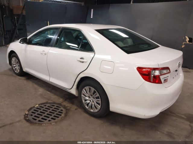 4T1BF1FKXEU464513 Toyota CAMRY LE