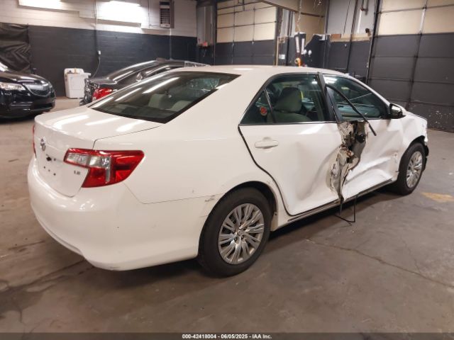 4T1BF1FKXEU464513 Toyota CAMRY LE