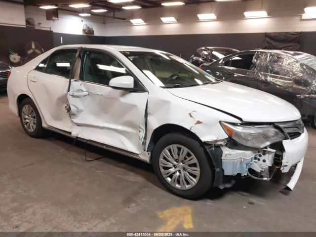 4T1BF1FKXEU464513 Toyota CAMRY LE