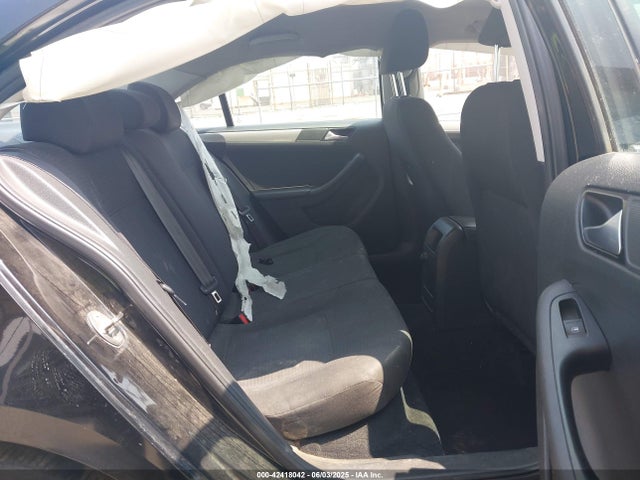 3VWD17AJXFM259306 Volkswagen Jetta