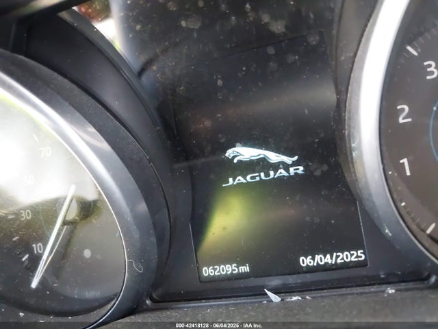 Jaguar s/c lev3 sulev30 2016 SAJBJ4BV2GCY16675 Image 14