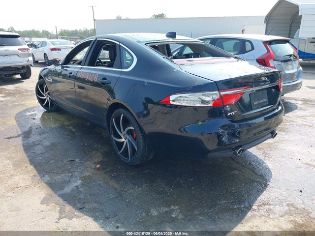 Jaguar s/c lev3 sulev30 2016 SAJBJ4BV2GCY16675 Image 3