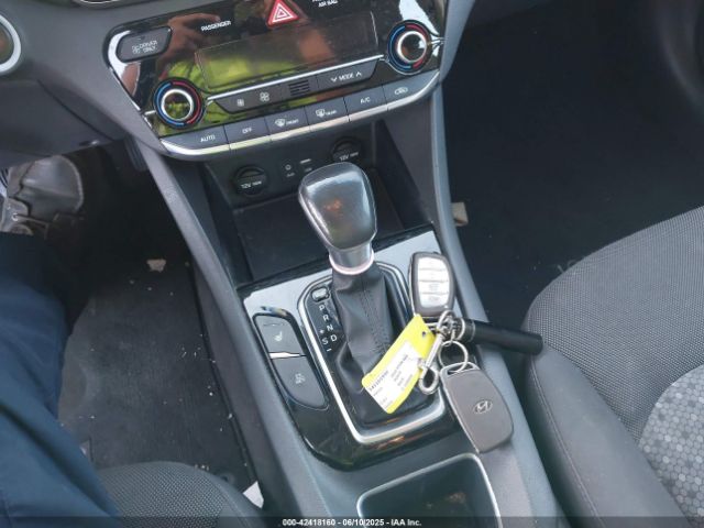 KMHC65LD2JU076767 Hyundai IONIQ PLUG-IN HYBRID