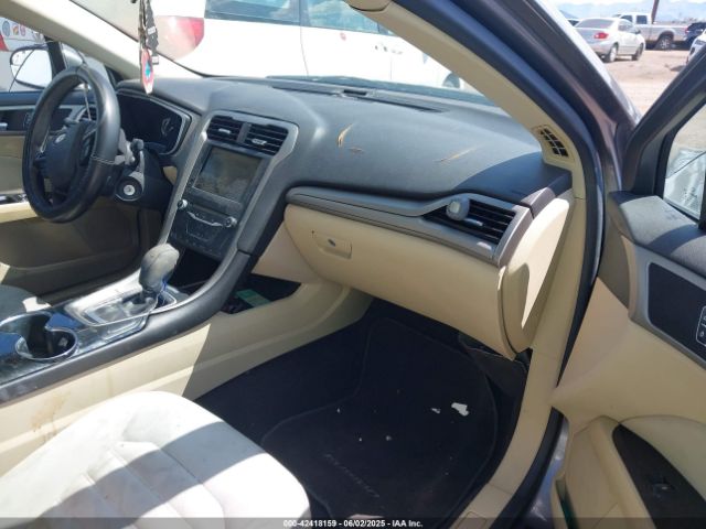 3FA6P0HD3ER299042 Ford FUSION SE