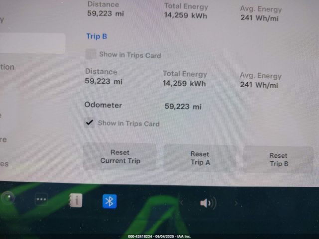5YJ3E1EA3KF297565 Tesla 2019