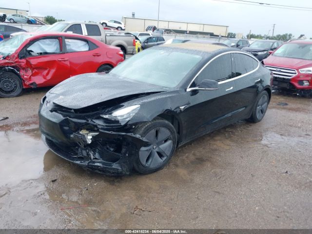 5YJ3E1EA3KF297565 Tesla 2019