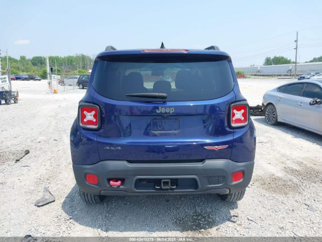 ZACCJBCT8GPD06413 Jeep Renegade Trailhawk
