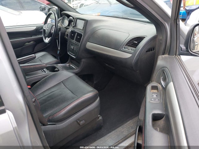 2C4RDGEG8JR335119 Dodge Grand Caravan