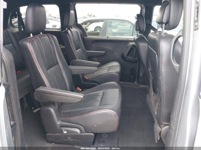 2C4RDGEG8JR335119 Dodge Grand Caravan