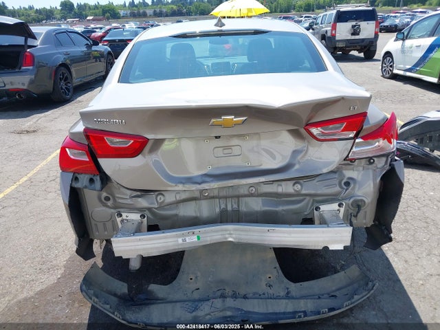 1G1ZD5ST0PF240813 Chevrolet Malibu Fwd 1lt