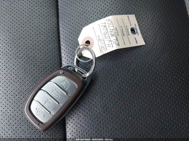 KMHD04LB3KU864165 Hyundai g 1.6 dohc t-gdi