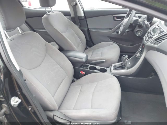 5NPDH4AE8GH754384 Hyundai ELANTRA SE