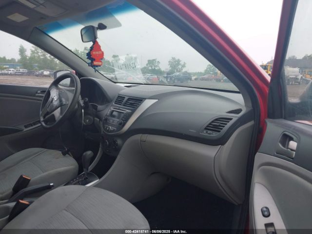 KMHCT4AE8GU981392 Hyundai ACCENT SE