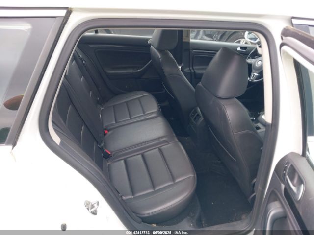 3VWPL7AJ8EM619517 Volkswagen Jetta Sportwagen 2.0l Tdi