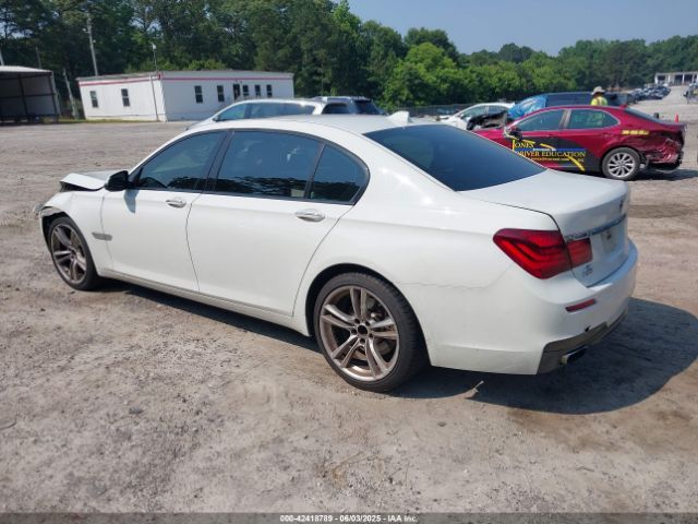 2013 BMW 740LI WBAYE4C58DDW22876 Photo 2
