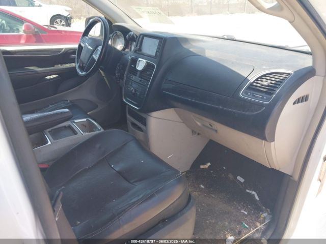 2011 CHRYSLER TOWN & COUNTRY 2A4RR8DGXBR796729 Photo 4