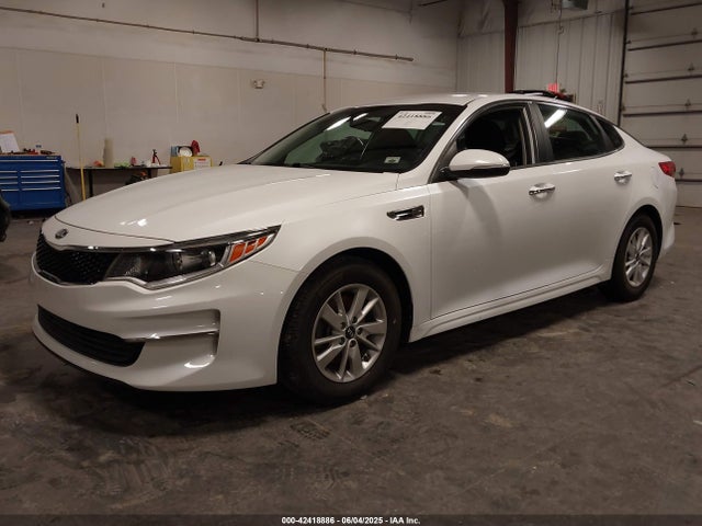 5XXGT4L38JG189662 KIA Optima Lx