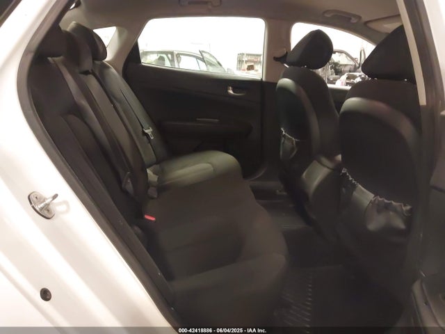 5XXGT4L38JG189662 KIA Optima Lx