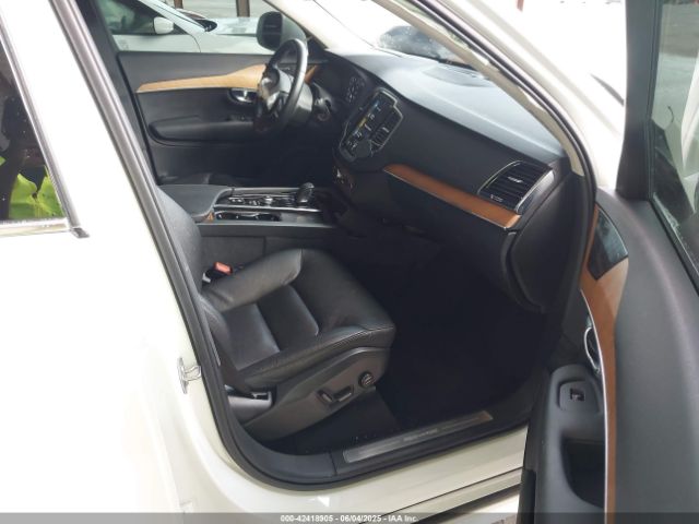2021 VOLVO XC90 RECHARGE PLUG-IN HYBRID YV4BR0CK4M1692515 Photo 4
