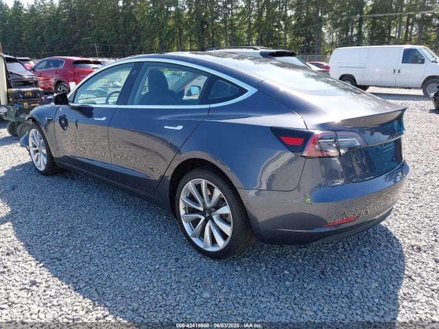 2018 TESLA MODEL 3 5YJ3E1EA9JF163495 Photo 2