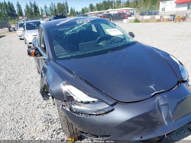 2018 TESLA MODEL 3 5YJ3E1EA9JF163495 Photo 5