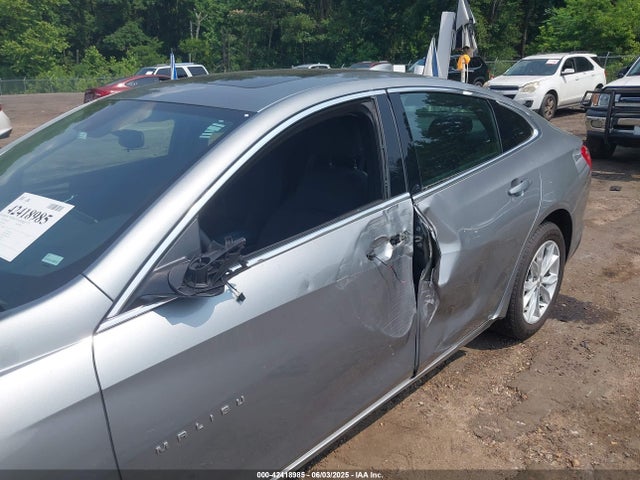 1G1ZD5ST2RF131496 Chevrolet Malibu Fwd 1lt