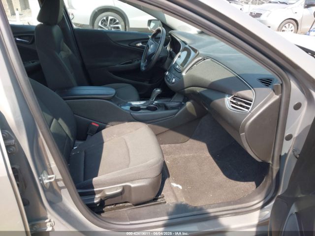2017 CHEVROLET MALIBU 1G1ZE5ST1HF150200 Photo 4