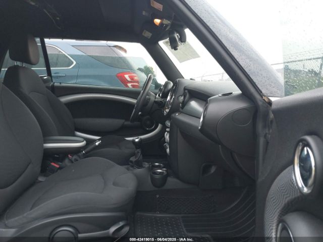 2010 MINI COOPER S WMWMS3C51ATY51760 Photo 4
