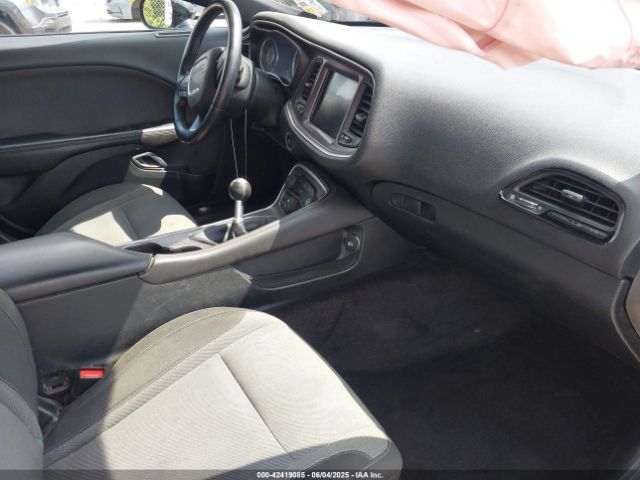 2016 DODGE CHALLENGER 2C3CDZBT4GH148983 Photo 4