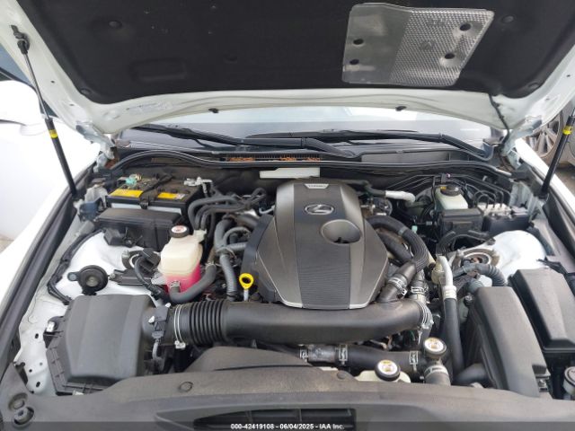 2017 LEXUS IS 200T JTHBA1D27H5060250 Photo 9