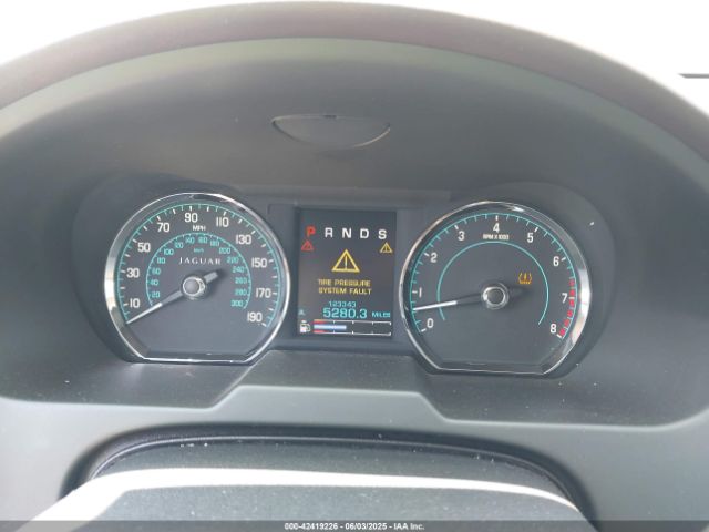 2012 JAGUAR XF SAJWA0HB4CLS23644 Photo 6