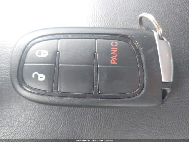 1C4PJLLB8KD313237 Jeep 2019