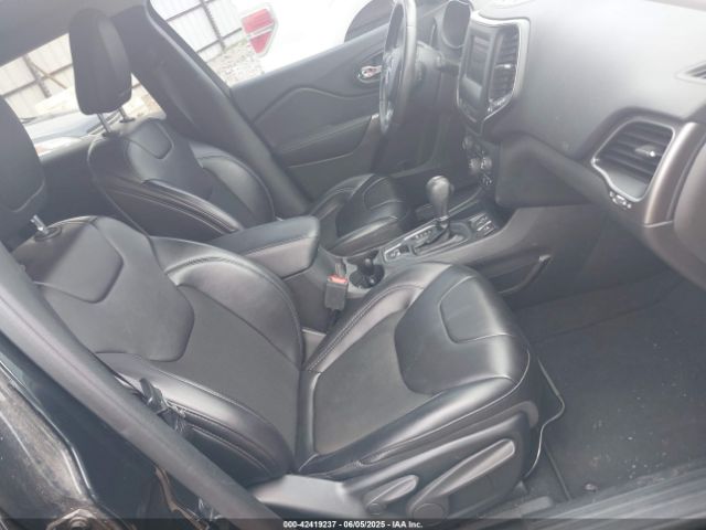 1C4PJLLB8KD313237 Jeep 2019