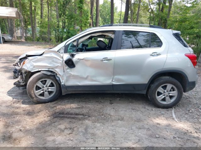 KL7CJLSB8JB571362 Chevrolet Trax Lt