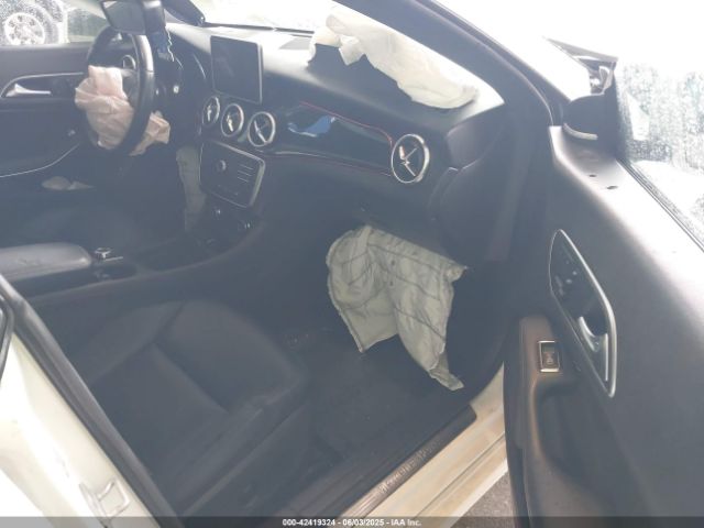 2015 MERCEDES-BENZ CLA 250 WDDSJ4EB0FN236527 Photo 4