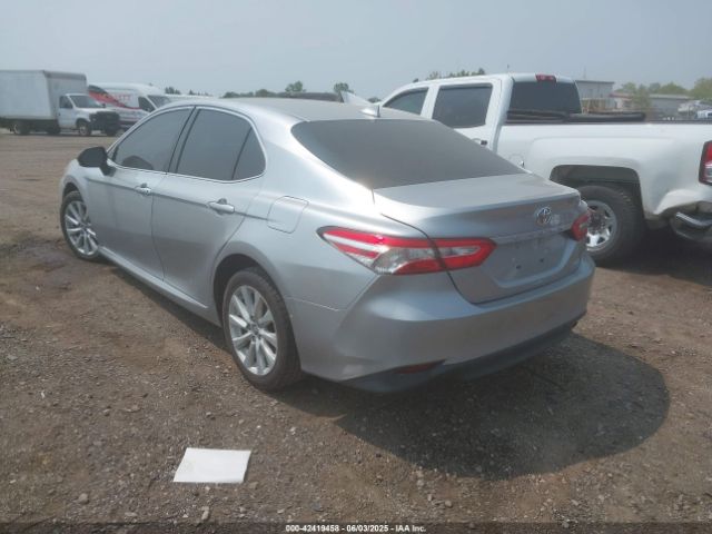 4T1B11HK8KU246853 Toyota CAMRY LE