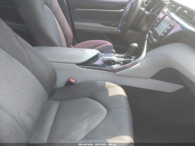 4T1B11HK8KU246853 Toyota CAMRY LE