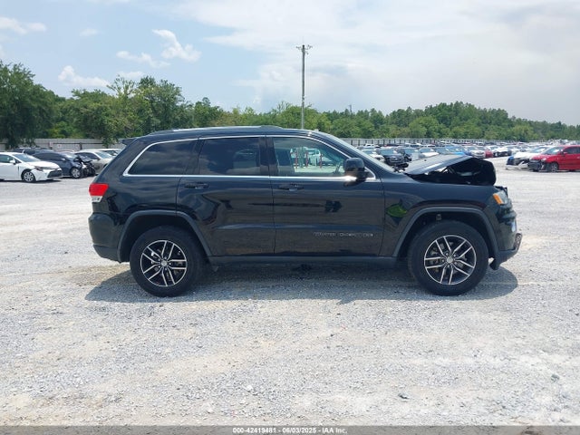 1C4RJFAG5JC377345 Jeep Grand Cherokee Laredo E 4x4
