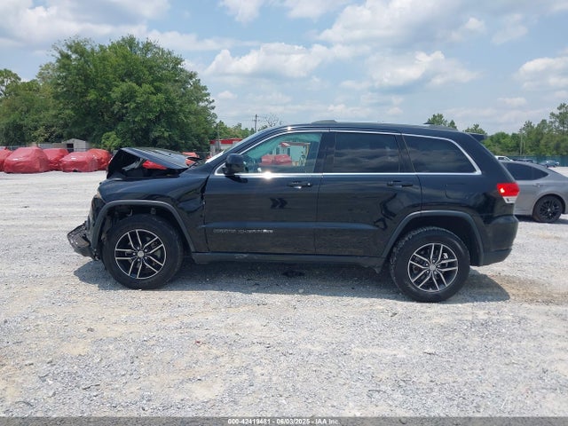 1C4RJFAG5JC377345 Jeep Grand Cherokee Laredo E 4x4