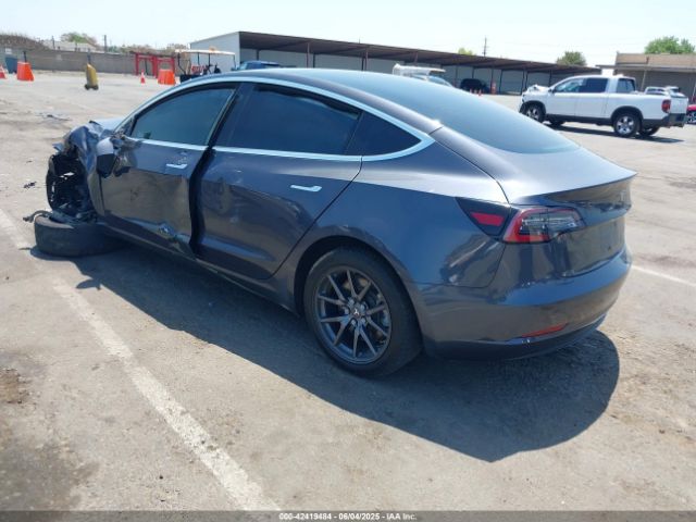 2018 TESLA MODEL 3 5YJ3E1EB5JF104159 Photo 2