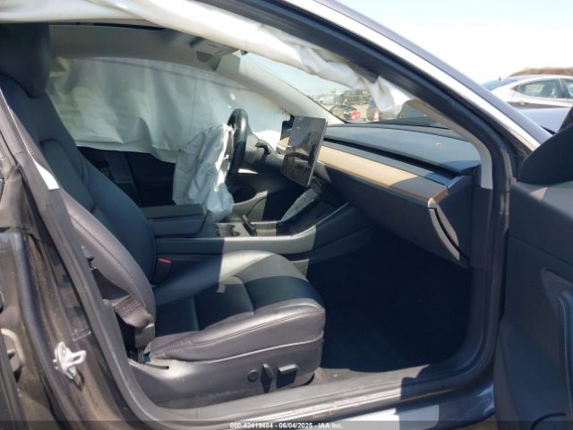 2018 TESLA MODEL 3 5YJ3E1EB5JF104159 Photo 4