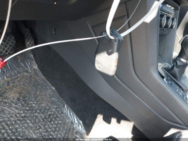 2018 VOLKSWAGEN TIGUAN 3VV2B7AX9JM146548 Photo 10