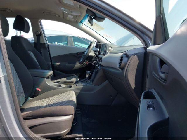 2019 HYUNDAI KONA KM8K12AA6KU226706 Photo 4
