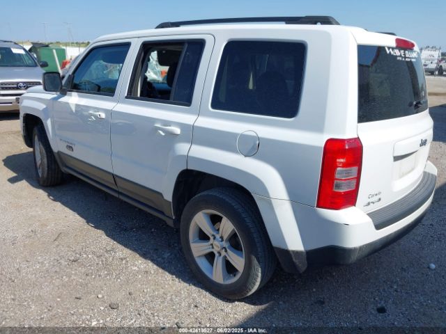 1C4NJRFB8GD632571 Jeep Patriot Latitude